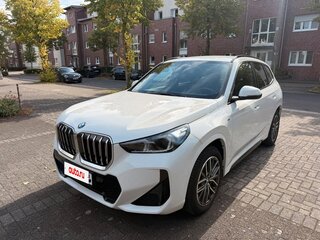 2023 BMW X1 20i sDrive III (U11/U12), белый, 3530001 рублей, вид 2