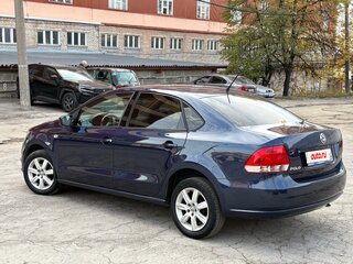 2013 Volkswagen Polo V, синий, 897000 рублей, вид 5