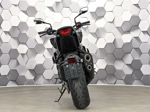 2023 Honda CB 1000R, чёрный, 1199000 рублей - вид 5