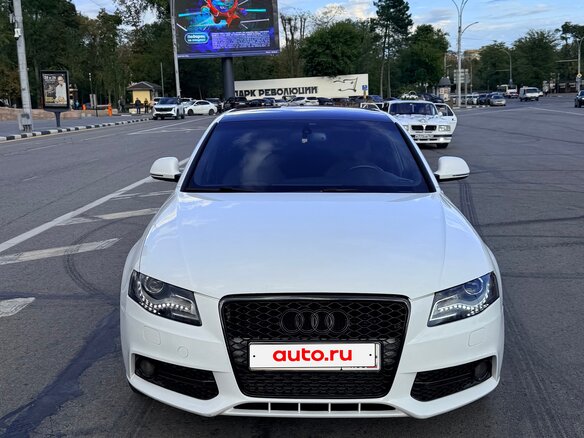 2008 Audi A4 IV (B8), белый, 950000 рублей