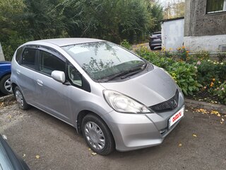 2011 Honda Fit II, серебристый, 900000 рублей, вид 1