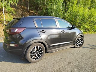 2011 Kia Sportage III, чёрный, 999999 рублей, вид 5