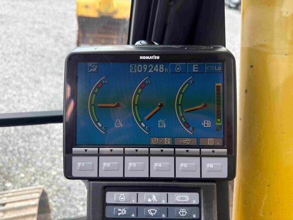 2019 Komatsu PC220-8, жёлтый, 7450000 рублей - вид 16