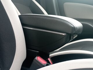 2017 Nissan Note II Рестайлинг, серебристый, 840000 рублей, вид 2