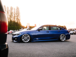 2019 BMW 3 серии 320i xDrive VII (G2x), синий, 4200000 рублей, вид 3