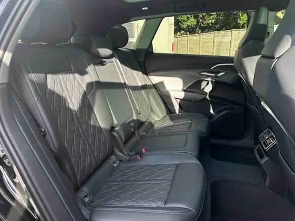 2026 Audi Q5 L III (GU), чёрный, 6400000 рублей - вид 4
