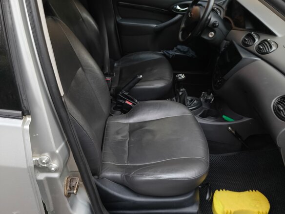 2004 Ford Focus I Рестайлинг, серебристый, 230000 рублей - вид 15