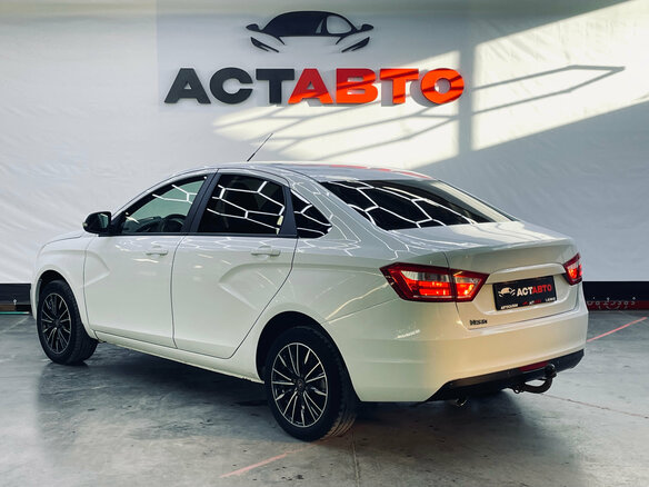 2018 Lada (ВАЗ) Vesta I, белый, 890000 рублей - вид 3