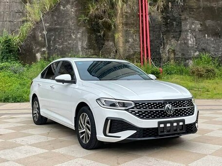 2023 Volkswagen Lavida III Рестайлинг, белый, 1490002 рублей, вид 3