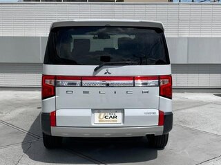 2022 Mitsubishi Delica D:5 I Рестайлинг, белый, 2900200 рублей, вид 4