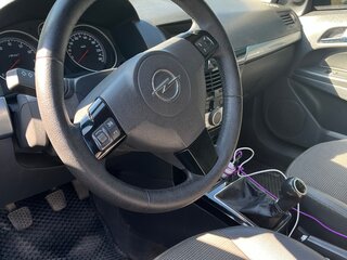 2007 Opel Astra GTC H Рестайлинг, серебристый, 400000 рублей, вид 5