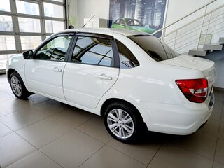 2026 Lada (ВАЗ) Granta I Рестайлинг, белый, 1246000 рублей, вид 2