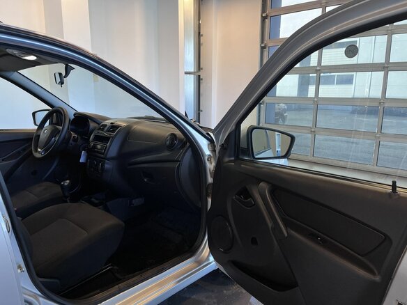 2018 Lada (ВАЗ) Granta I Рестайлинг, серебристый, 580000 рублей - вид 26