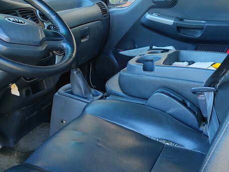 2013 Kia K-Series, белый, 565000 рублей, вид 4