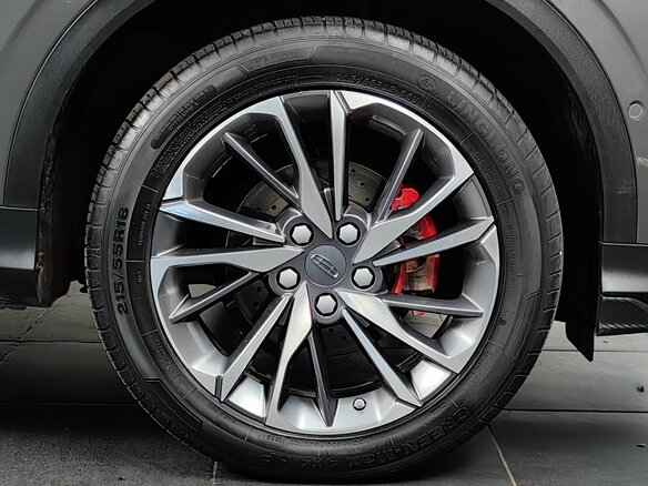 2023 Geely Coolray I, серый, 1599000 рублей - вид 25