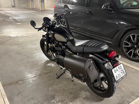2021 Triumph Street Twin, чёрный, 900000 рублей, вид 3