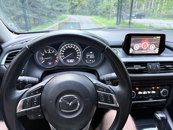 2016 Mazda 6 III (GJ) Рестайлинг, белый, 2600000 рублей - вид 14