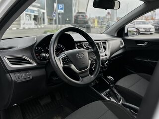 2019 Hyundai Solaris II, белый, 1499500 рублей, вид 5