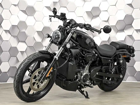 2022 Harley-Davidson Nightster, чёрный, 1129000 рублей, вид 2