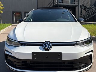 2021 Volkswagen Golf VIII, белый, 2146000 рублей, вид 2