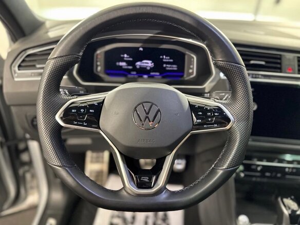 2023 Volkswagen Tiguan II Рестайлинг, серебристый, 3150000 рублей - вид 8