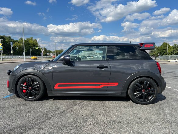 2021 Mini Hatch JCW III (F55/F56) Рестайлинг, серый, 3275000 рублей - вид 7