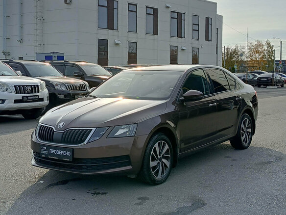 2017 Skoda Octavia III (A7) Рестайлинг, коричневый, 1349000 рублей