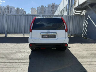 2013 Nissan X-Trail II Рестайлинг, белый, 1125000 рублей, вид 4