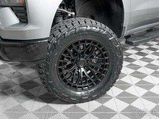 2026 Chevrolet Silverado ZR2 IV (T1XX) Рестайлинг, серый, 8450000 рублей, вид 5