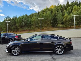 2015 Audi A7 I (4G) Рестайлинг, чёрный, 3000000 рублей, вид 3