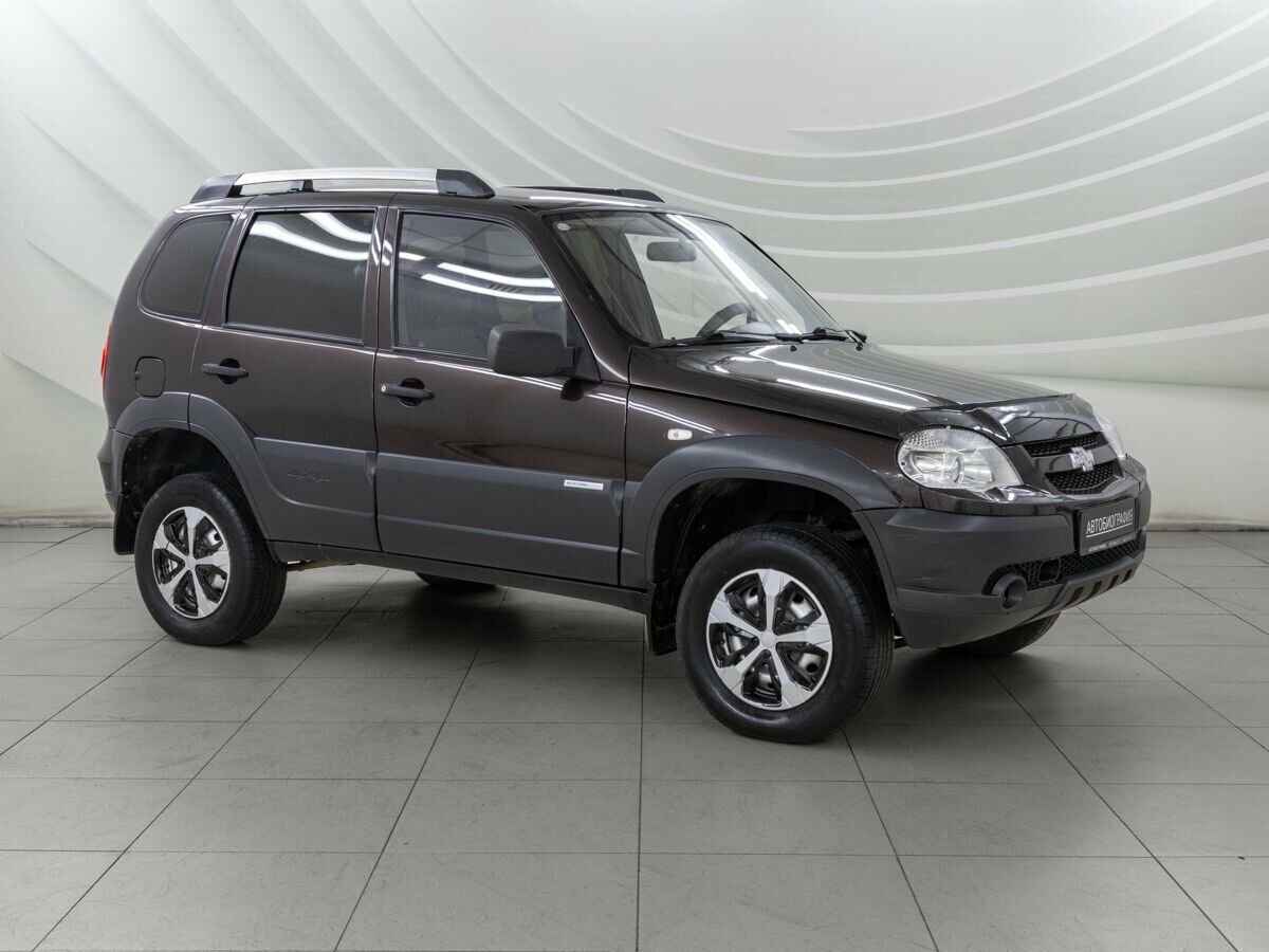 Открыть фотографии: Chevrolet Niva I Рестайлинг