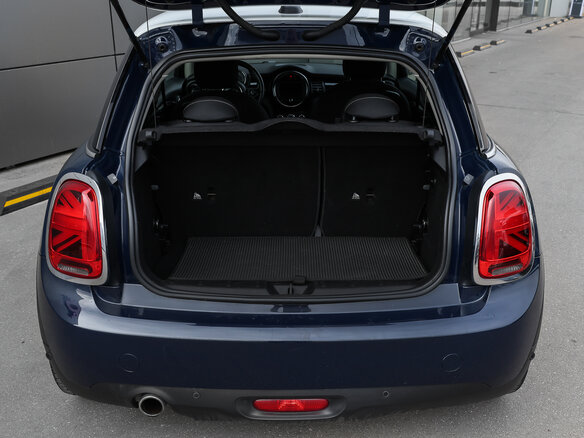 2018 Mini Hatch Cooper III (F55/F56) Рестайлинг, синий, 1898000 рублей - вид 8