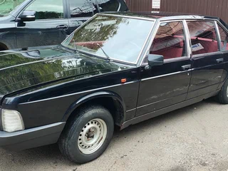 1990 Tatra T613 613-3, чёрный, 2300000 рублей, вид 4