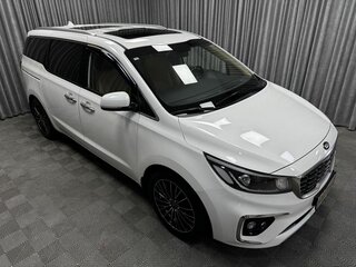 2018 Kia Carnival III, белый, 2610000 рублей, вид 4