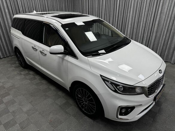 2018 Kia Carnival III, белый - вид 3