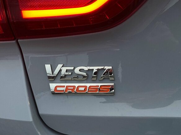 2026 Lada (ВАЗ) Vesta Cross I Рестайлинг (NG), серый, 1933000 рублей - вид 8