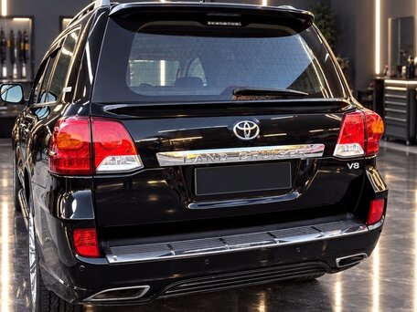 2014 Toyota Land Cruiser 200 Series Рестайлинг 1, чёрный, 4290000 рублей, вид 3