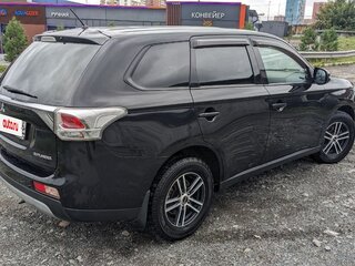 2012 Mitsubishi Outlander III, чёрный, 1200000 рублей, вид 5
