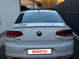 2017 Volkswagen Passat B8, белый, 2100000 рублей, вид 1