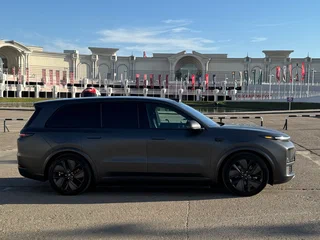 2023 Li Auto (Lixiang) L9 44.5 kWh I, серый, 5350000 рублей, вид 4