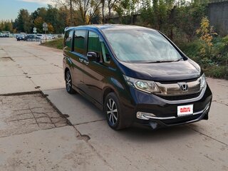 2015 Honda Stepwgn V, чёрный, 1600000 рублей, вид 2
