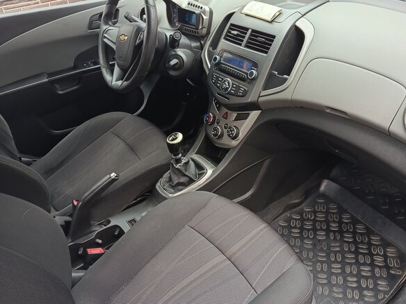 2012 Chevrolet Aveo II, белый, 515000 рублей - вид 5