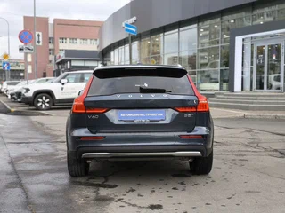 2023 Volvo V60 Cross Country II, синий, 6250000 рублей, вид 5