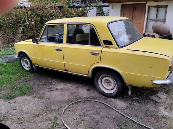 1978 Lada (ВАЗ) 21011, жёлтый, 45000 рублей - вид 3
