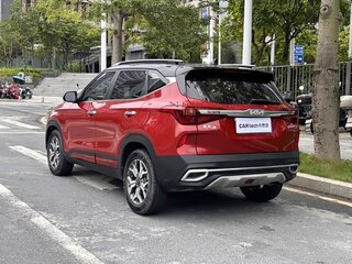 2021 Kia KX3, красный, 1423000 рублей, вид 3