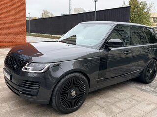 2019 Land Rover Range Rover IV Рестайлинг, серый, 8500000 рублей, вид 4