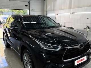2024 Toyota Highlander IV (XU70), чёрный, 5300000 рублей, вид 3