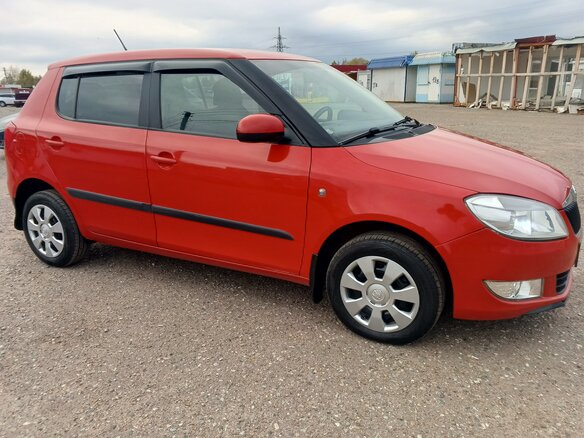 2014 Skoda Fabia II Рестайлинг, красный, 547000 рублей - вид 6