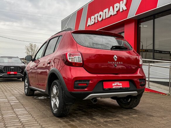 2020 Renault Sandero Stepway II Рестайлинг, красный - вид 5