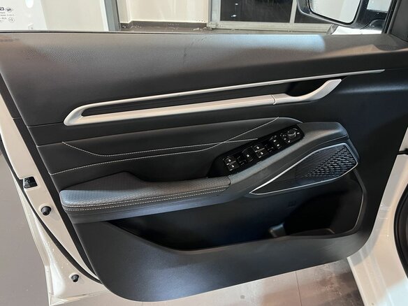 2024 Geely Emgrand II, белый, 1780000 рублей - вид 19